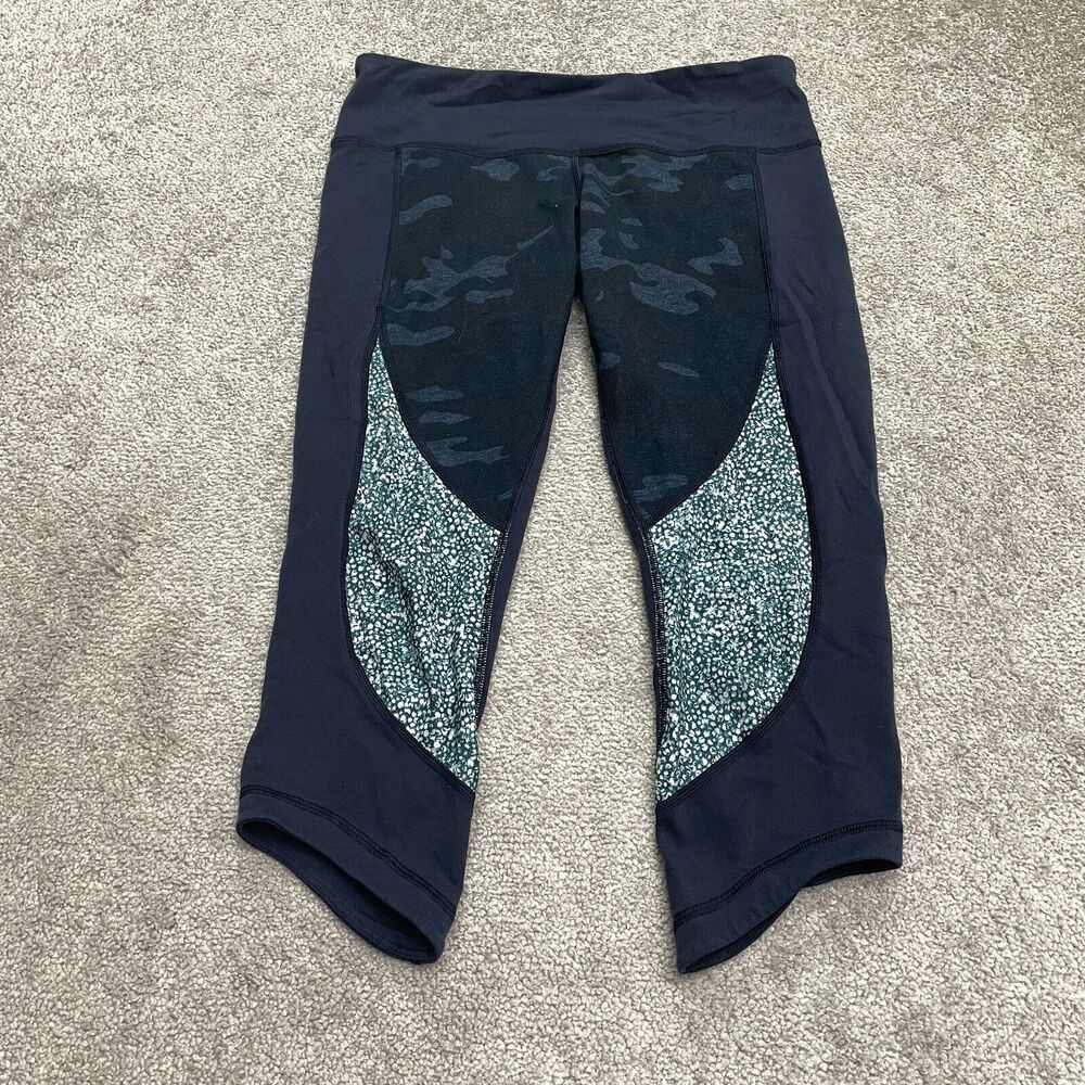 Lululemon Camo Cropped Leggings Womens 8 Blue Camouflage Active Athletic 28x21